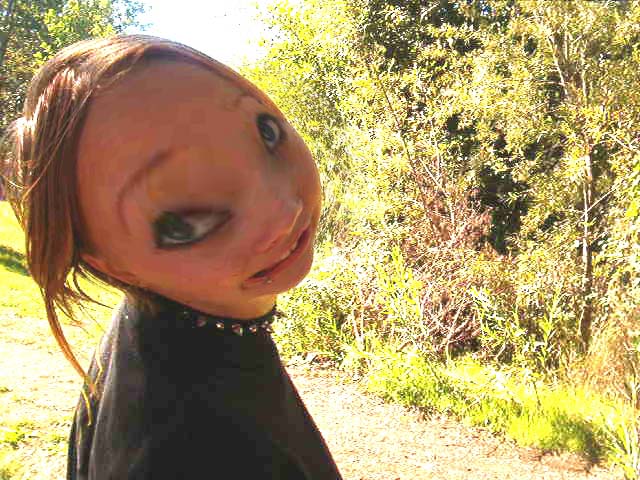 alyxwierdface.jpg
